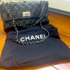 Chanel authentic diamond starburst calfskin flap bag absolutely gorgeous